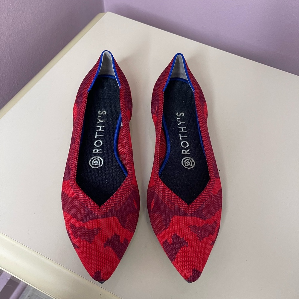 Rothy's Red Camo The Point Flat